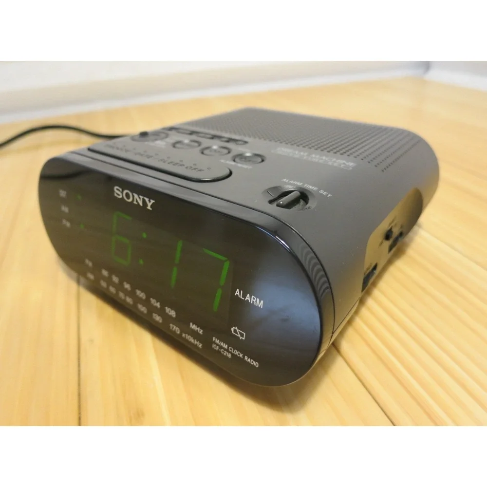 Sony‎ ICF-C218 Dream Machine FM/AM Clock Radio with Alarm